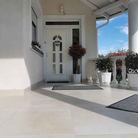 Guest house Csabai Vendeghaz 3*