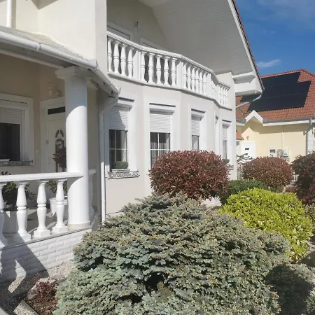 Guest house Csabai Vendeghaz 3*