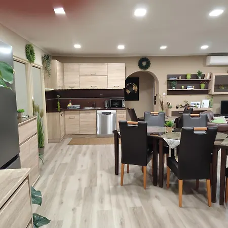 Guest house Csabai Vendeghaz 3*