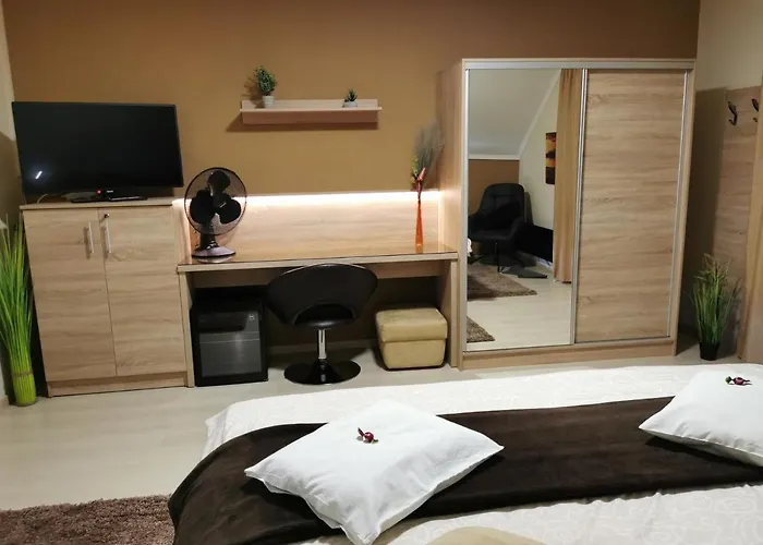 Konukevi Csabai Vendeghaz 3*